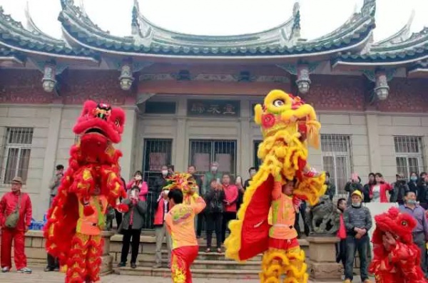 今天真熱鬧集美社刈香巡游祭開閩王！