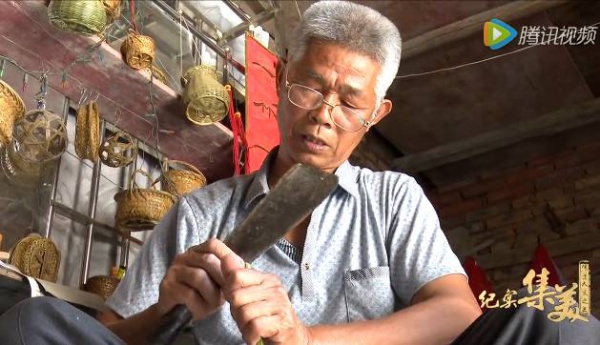 活著已是奇跡所以他堅(jiān)持做灌口好人……