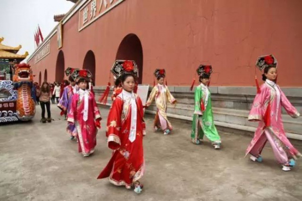 【秒殺價158】廈門盛之鄉新品溫泉（帶你體驗不一樣的夏天）+同安影視城+梵天寺一日游