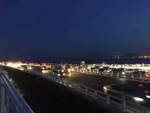 去觀景臺(tái)哭了！廈大周邊居民早已哭暈在沙灘上！
