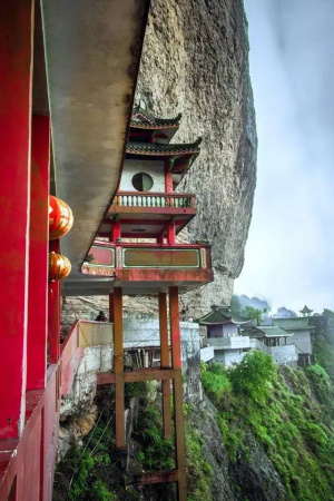 元旦去哪丨集美周邊走起來(lái)，中國(guó)南方最美“懸空寺”！