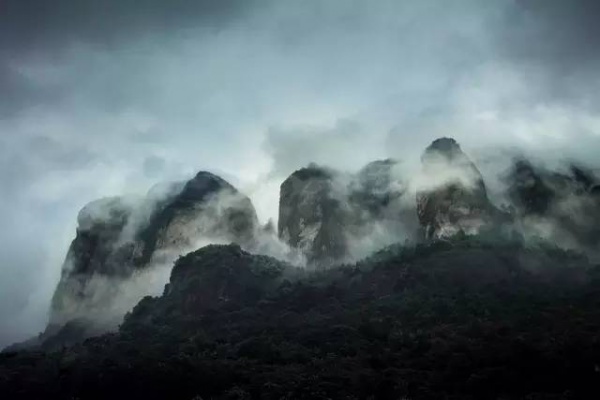 元旦去哪丨集美周邊走起來(lái)，中國(guó)南方最美“懸空寺”！
