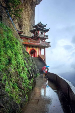 元旦去哪丨集美周邊走起來(lái)，中國(guó)南方最美“懸空寺”！