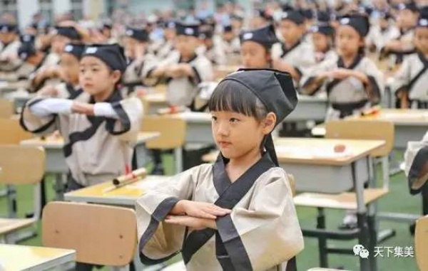 快訊！2017年積分入學(xué)辦法公布！報(bào)名時(shí)間是……