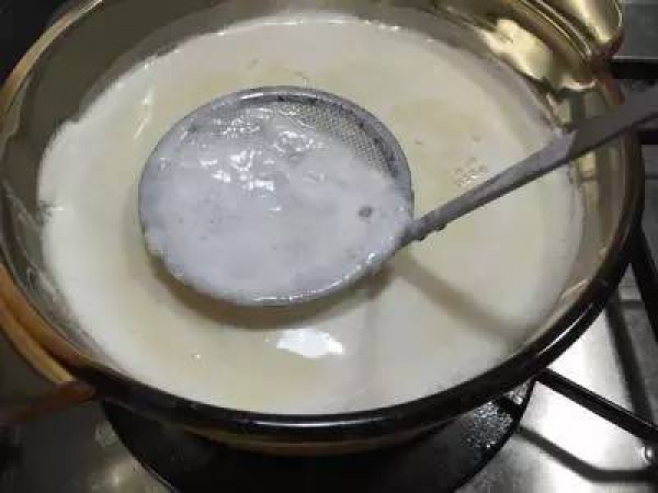 這8種常吃的食品不注意會中毒！不只四季豆和黃花菜，竟然還有…