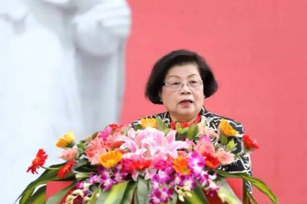 海滄又出名了！昨天幾千人在青礁慈濟祖宮同時做這事，轟動整個廈門！