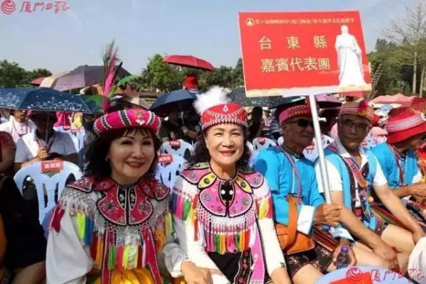 海滄又出名了！昨天幾千人在青礁慈濟祖宮同時做這事，轟動整個廈門！