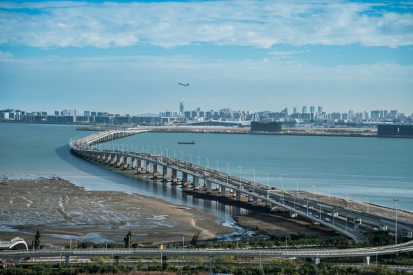 集美大橋“星點綴”廈門大橋“相交錯”！“四橋一隧”將華麗變身~