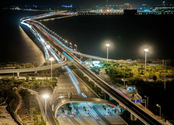 集美大橋“星點綴”廈門大橋“相交錯”！“四橋一隧”將華麗變身~