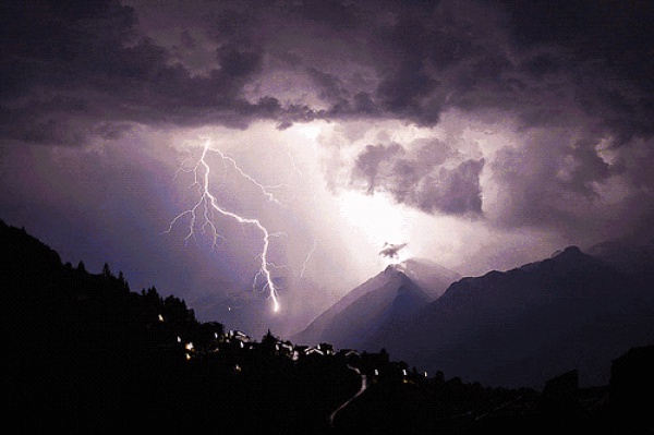 擴(kuò)散！入汛以來最大暴雨午后殺到！廈門啟動III級應(yīng)急響應(yīng)！