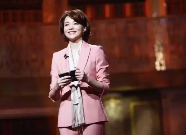 董卿首談兒子：你是什么樣的人，你的孩子就會(huì)成為什么樣的人