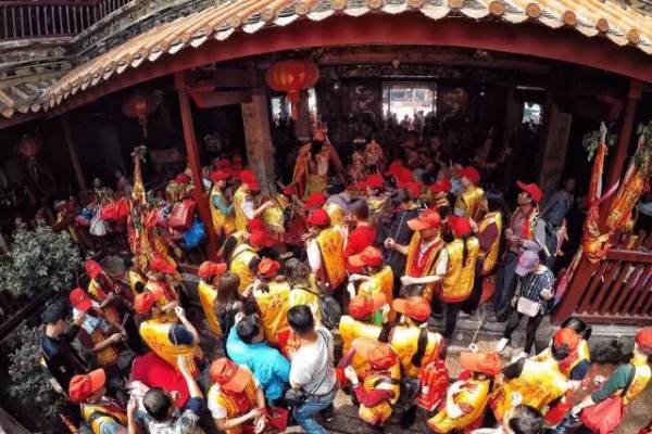 泉南佛國｜保生大帝轟轟烈烈的在過生日，你可知道他到底是誰？