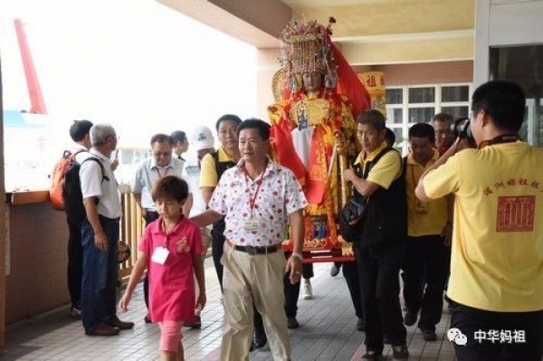 【媽祖】湄洲媽祖巡臺回鑾安座信眾熱情迎接