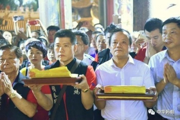 【媽祖】湄洲媽祖巡臺回鑾安座信眾熱情迎接