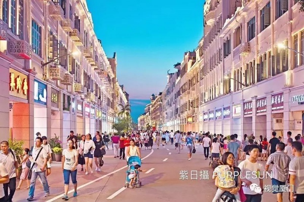 不同時(shí)期的廈門中山路夜景，90年代最美，現(xiàn)在效果如金磚
