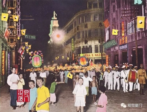 不同時(shí)期的廈門中山路夜景，90年代最美，現(xiàn)在效果如金磚