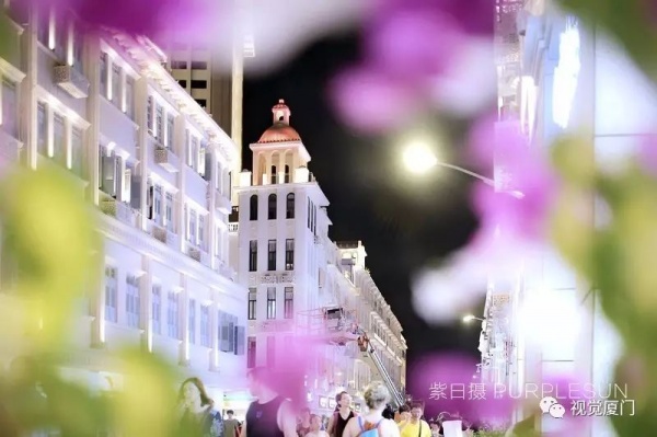 不同時(shí)期的廈門中山路夜景，90年代最美，現(xiàn)在效果如金磚