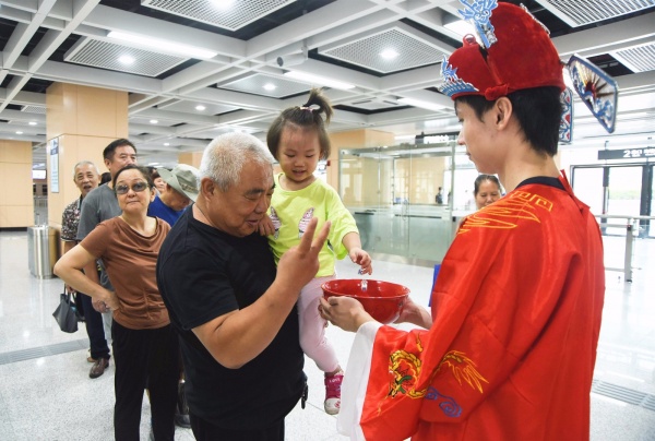 美了！1號線集美學村站周邊竟變成街心公園？年底將全線亮相的還有...